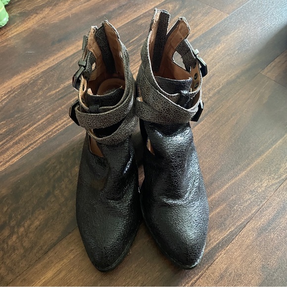 Jeffrey campbell vintage everly mirror booties - Picture 2 of 9